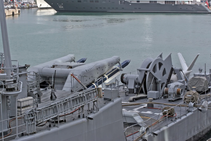 Chiến hạm D-607 "Duquesne"