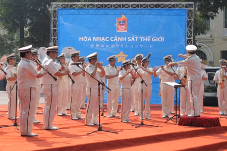 Đoàn nhạc Cảnh sát Nhật Bản