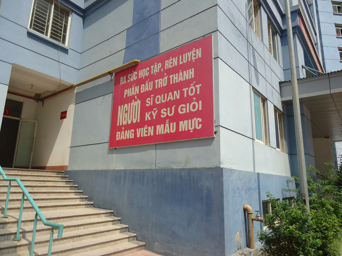 Chúc các em Khóa 48 Học viện Kỹ thuật quân sự luôn mạnh khỏe, ra sức học tập phấn đấu để trở thành người sĩ quan tốt, kỹ sư giỏi và đảng viên mẫu mực! Chúc các em Khóa 48 Học viện Kỹ thuật quân sự luôn mạnh khỏe, ra sức học tập phấn đấu để trở thành người sĩ quan tốt, kỹ sư giỏi và đảng viên mẫu mực!