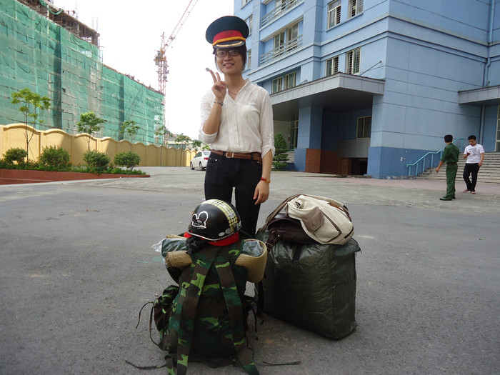 Và đây là một nữ sĩ quan tương lai! Và đây là một nữ sĩ quan tương lai!