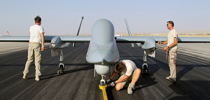 Máy bay không người lái Heron của Lực lượng Hỗ trợ An ninh Quốc tế tại Afghanistan.