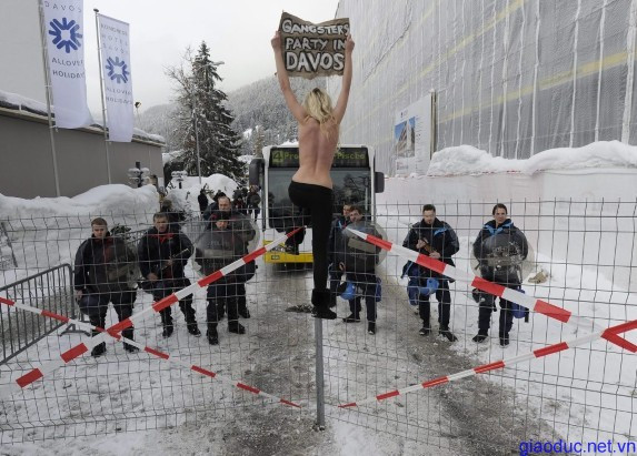 Phong trào FEMEN tại Davos, Thuỵ Sỹ