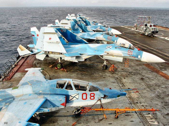Trên boong tàu sân bay Admiral Kuznetsov Trên boong tàu sân bay Admiral Kuznetsov
