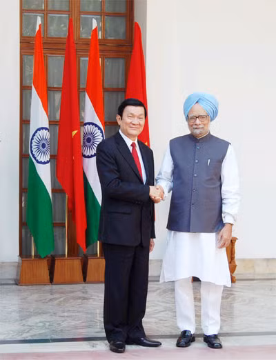 Chủ tịch nước Trương Tấn Sang gặp Thủ tướng Ân Độ Manmohan Singh. Chủ tịch nước Trương Tấn Sang gặp Thủ tướng Ân Độ Manmohan Singh.