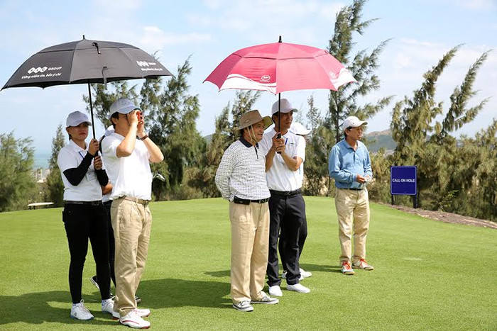 Những vị khách đầu tiên thăm quan và trải nghiệm FLC Quy Nhơn Golf Links.