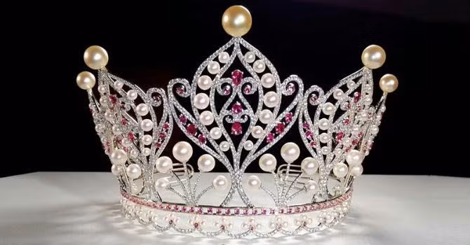 Đây là cuộc thi tôn vinh vẻ đẹp Việt có giá trị giải thưởng bằng tiền mặt lớn nhất từ trước tới nay.