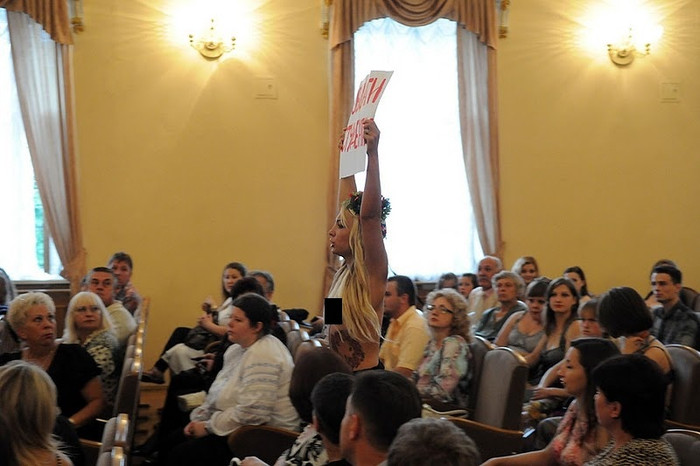 Phong trào FEMEN xuất hiện tại Ucraina