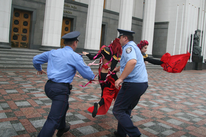 Phong trào FEMEN xuất hiện tại Ucraina