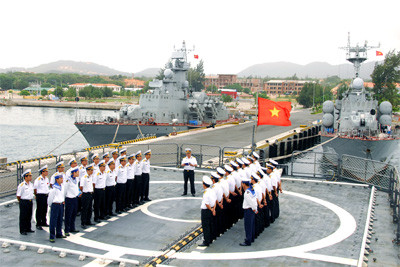 Quán triệt nhiệm vụ trước khi đi biển ở tàu Lý Thái Tổ, Lữ đoàn 162