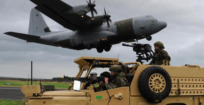 Trong giai đoạn đầu, cuộc tập trận chủ yếu tập trung hoàn thành sứ mệnh đổ bộ đường không của các tiểu đoàn nhảy dù từ các máy bay vận tải C-130 Hercules xuống bảo vệ sân bay West Freugh và Castle Kennedy.