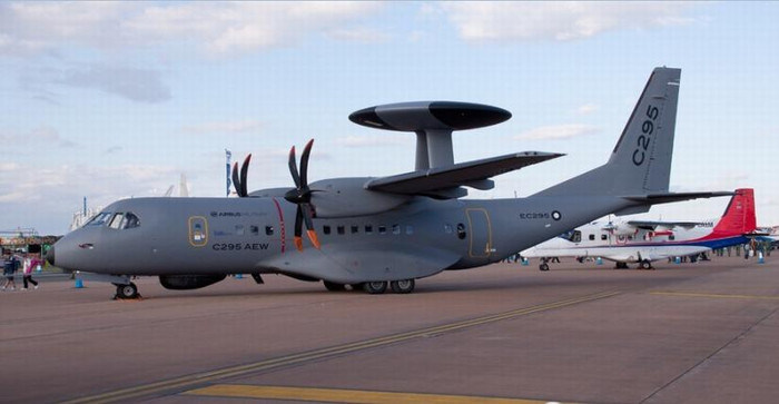 Máy bay cảnh báo sớm EC-295 do Tây Ban Nha chế tạo. Máy bay cảnh báo sớm EC-295 do Tây Ban Nha chế tạo.