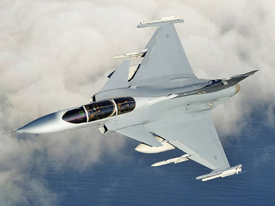 Máy bay chiến đấu hạng nhẹ JAS-39 Gripen do Thụy Điển chế tạo. Máy bay chiến đấu hạng nhẹ JAS-39 Gripen do Thụy Điển chế tạo.