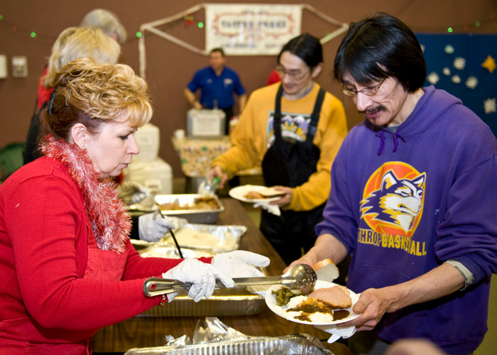 Đây là hoạt động thường niên của ông già Noel và các trợ lý của mình vào mỗi dịp cuối năm và là truyền thống của Lực lượng vệ binh bang Alaska, Mỹ từ năm 1956. Đây là hoạt động thường niên của ông già Noel và các trợ lý của mình vào mỗi dịp cuối năm và là truyền thống của Lực lượng vệ binh bang Alaska, Mỹ từ năm 1956.