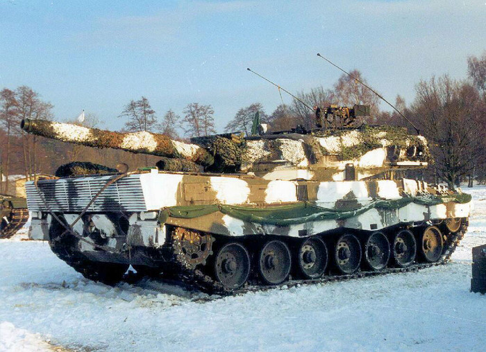 Tăng Leopard 2A4 (ảnh minh họa) Tăng Leopard 2A4 (ảnh minh họa)