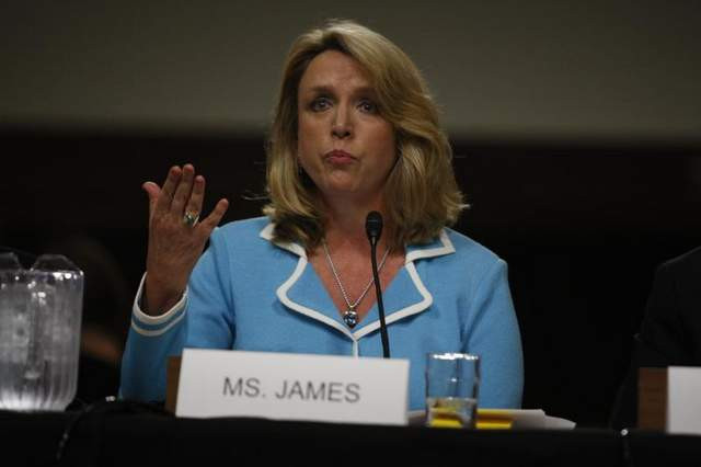 Thư ký Không quân Mỹ - bà Deborah James Thư ký Không quân Mỹ - bà Deborah James