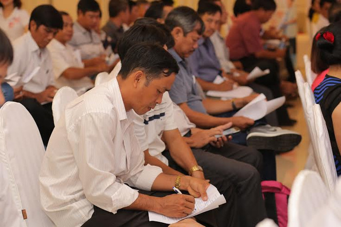 Những người chăn nuôi tham dự hội thảo cho biết, nội dung hội thảo rất thiết thực vì đã giải thích rõ những quy định của pháp luật để bà con chăn nuôi cảnh giác, tránh “vạ lây” chất cấm dưới mọi hình thức... Những người chăn nuôi tham dự hội thảo cho biết, nội dung hội thảo rất thiết thực vì đã giải thích rõ những quy định của pháp luật để bà con chăn nuôi cảnh giác, tránh “vạ lây” chất cấm dưới mọi hình thức...