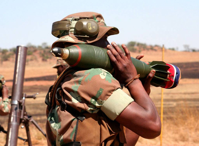 Cối M5 cỡ đạn 120mm Cối M5 cỡ đạn 120mm