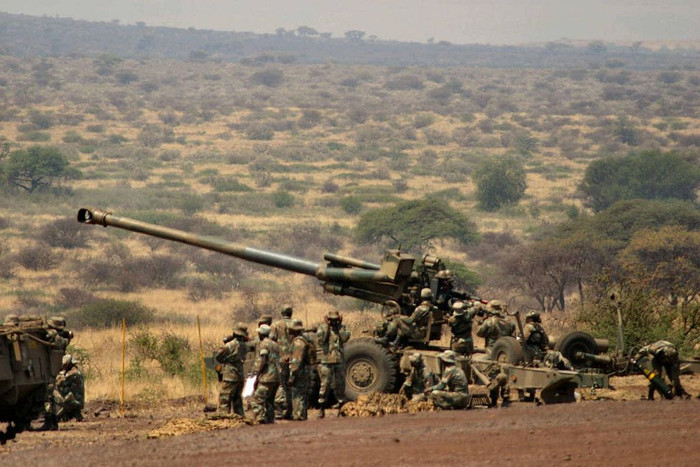 Bích kích pháo tự hành G5 cỡ đạn 155mm Bích kích pháo tự hành G5 cỡ đạn 155mm