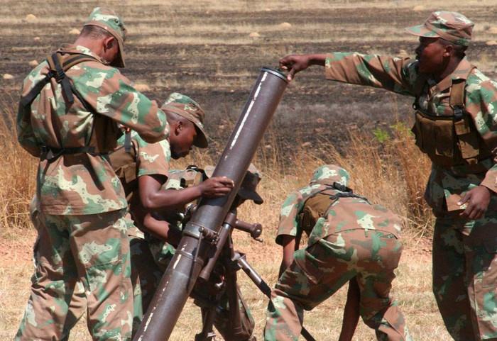 Cối M5 cỡ đạn 120mm Cối M5 cỡ đạn 120mm