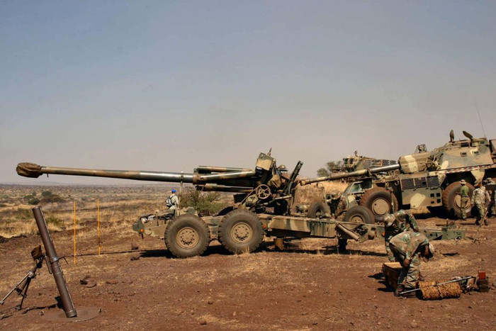 Bích kích pháo tự hành G5 cỡ đạn 155mm Bích kích pháo tự hành G5 cỡ đạn 155mm