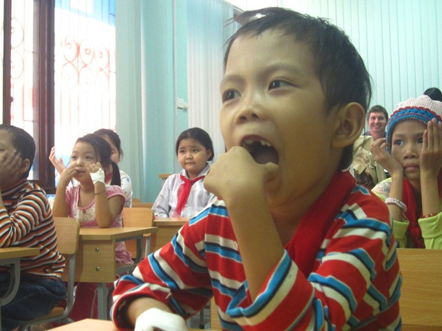 Cậu bé lém lỉnh nhất của lớp học Hy vọng ảnh 1 Cậu bé lém lỉnh nhất của lớp học Hy vọng ảnh 1