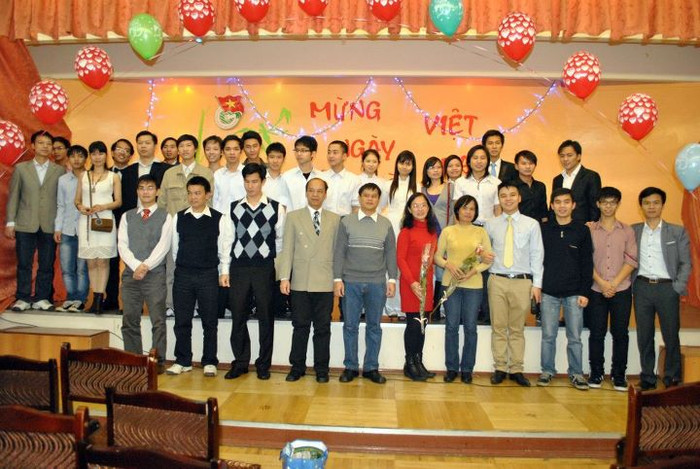 Chương trình đặc biệt mừng ngày nhà giáo của SV Việt tại Nga ảnh 4 Chương trình đặc biệt mừng ngày nhà giáo của SV Việt tại Nga ảnh 4