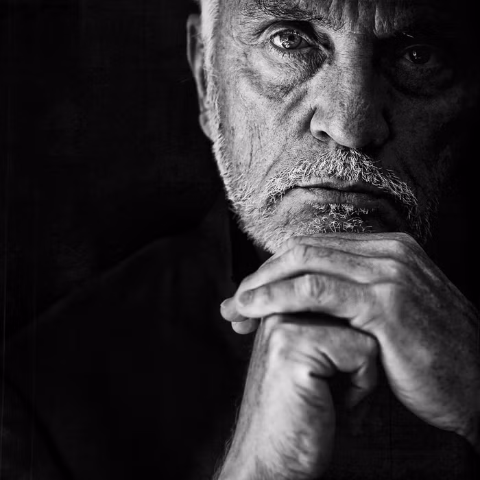 TERENCE STAMP: Bức ảnh chân dung chụp bởi Betina La Plante, ở Ojai, California.