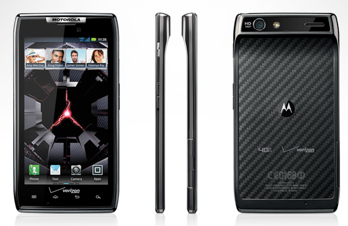 Motorola DROID RAZR là một chiếc điện thoại rất đặc biệt bởi vì nó thừa hưởng nhiều đặc điểm của chiếc điện thoại RAZR (hay còn được biết đến với tên V3), một trong những chiếc điện thoại thành công nhất của hãng từ trước đến nay. Motorola DROID RAZR là một chiếc điện thoại rất đặc biệt bởi vì nó thừa hưởng nhiều đặc điểm của chiếc điện thoại RAZR (hay còn được biết đến với tên V3), một trong những chiếc điện thoại thành công nhất của hãng từ trước đến nay.