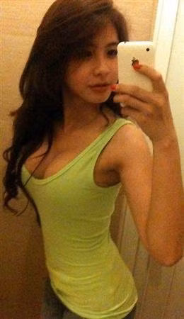 Mốt "tự sướng" bằng iPhone của teengirl Việt ảnh 7