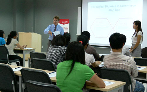 Liên kết đào tạo quốc tế - Treo đầu dê, bán thịt chó ảnh 1 Liên kết đào tạo quốc tế - Treo đầu dê, bán thịt chó ảnh 1