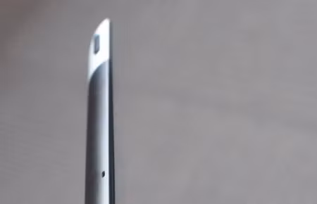 iPhone 5 sẽ được thiết kế vỏ kim loại nguyên khối? ảnh 1 iPhone 5 sẽ được thiết kế vỏ kim loại nguyên khối? ảnh 1