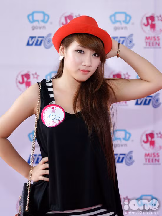 Lê Thị Khánh Huyền (sn 1992) Đại học mỹ thuật công nghiệp - Hà Nội.