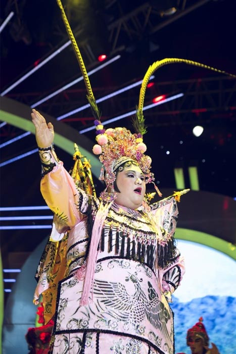 Minh Thuận và Vương Khang khiến khán giả ngây ngất với trích đoạn trong vở tuồng cổ Thần nữ dâng ngũ linh kỳ