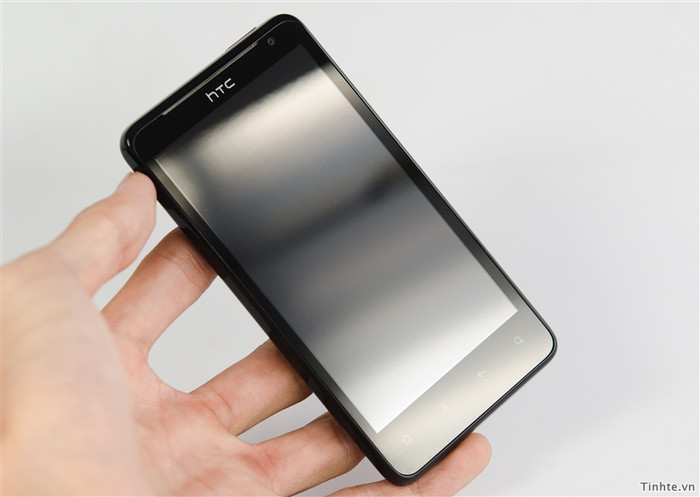 Cấu hình kỹ thuật HTC Raider 4G: Hỗ trợ mạng: 3G/4G HĐH: Android 2.3 CPU: hai nhân 1,5GHz Màn hình cảm ứng điện dung 4,5", độ phân giải qHD (540 x 960) Kết nối: Wi-Fi n, Bluetooth 3.0, DLNA, công âm thanh 3,5mm, microUSB, A-GPS RAM: 1GB Bộ nhớ trong: 16GB Thẻ nhớ: microSD Camera: 8MP AutoFocus, 2 đèn Flash LED, quay phim Full HD Camera phụ: 1,3MP Cấu hình kỹ thuật HTC Raider 4G: Hỗ trợ mạng: 3G/4G HĐH: Android 2.3 CPU: hai nhân 1,5GHz Màn hình cảm ứng điện dung 4,5", độ phân giải qHD (540 x 960) Kết nối: Wi-Fi n, Bluetooth 3.0, DLNA, công âm thanh 3,5mm, microUSB, A-GPS RAM: 1GB Bộ nhớ trong: 16GB Thẻ nhớ: microSD Camera: 8MP AutoFocus, 2 đèn Flash LED, quay phim Full HD Camera phụ: 1,3MP