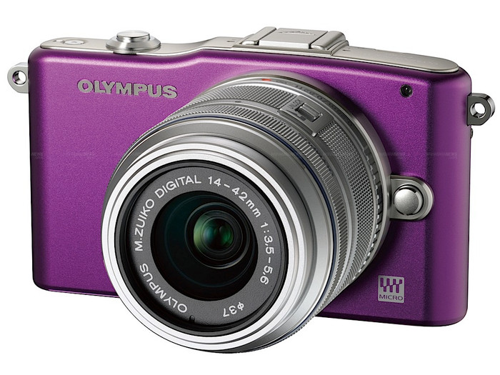 Olympus E-PM1 (PEN Mini) Điểm tuyệt vời nhất của PEN Mini là khả năng thay ống kính và số lượng ống kính người dùng có thể lựa chọn. Mini là một mẫu máy trong họ PEN 2011 của Olympus với khả năng bắt nét tự động nhanh (tại 35 điểm). Chiếc máy có cảm biến 12,3-megapixel có thể chụp một trận bóng tennis với tốc độ cao mà người dùng không tốn một giọt mồ hôi. Ảnh của Mini sạch và đầy sức sống. Máy có trang bị nút bấm đơn để quay phim HD 1080i. Giá: 10,4 triệu đồng (500USD) Olympus E-PM1 (PEN Mini) Điểm tuyệt vời nhất của PEN Mini là khả năng thay ống kính và số lượng ống kính người dùng có thể lựa chọn. Mini là một mẫu máy trong họ PEN 2011 của Olympus với khả năng bắt nét tự động nhanh (tại 35 điểm). Chiếc máy có cảm biến 12,3-megapixel có thể chụp một trận bóng tennis với tốc độ cao mà người dùng không tốn một giọt mồ hôi. Ảnh của Mini sạch và đầy sức sống. Máy có trang bị nút bấm đơn để quay phim HD 1080i. Giá: 10,4 triệu đồng (500USD)
