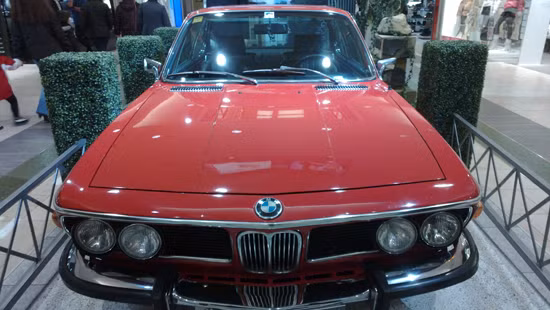 Cũng vẫn vậy, N9 cho hình ảnh màu không thích mắt lắm. Cũng vẫn vậy, N9 cho hình ảnh màu không thích mắt lắm.