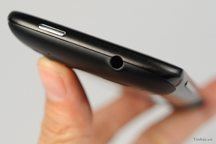 Lỗ cắm tai nghe Lỗ cắm tai nghe