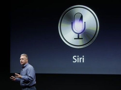 Phil Schiller giới thiệu Siri trên iPhone 4S. Phil Schiller giới thiệu Siri trên iPhone 4S.