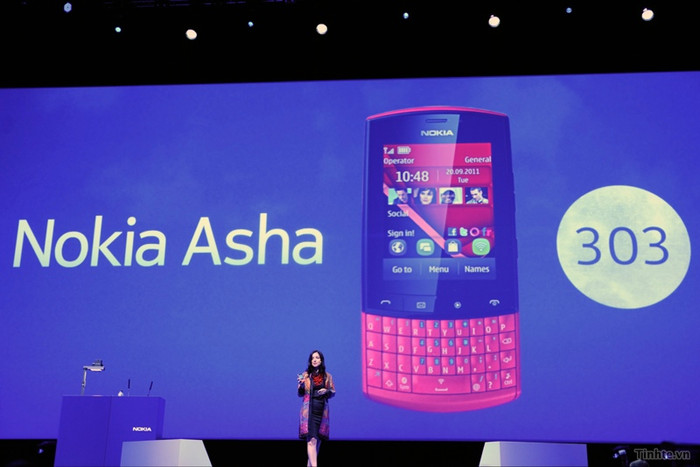 Với thiết kế đẹp hơn, sang trọng hơn và đối tượng hướng đến cũng lớn hơn so với Asha 200 hay 201. Với thiết kế đẹp hơn, sang trọng hơn và đối tượng hướng đến cũng lớn hơn so với Asha 200 hay 201.