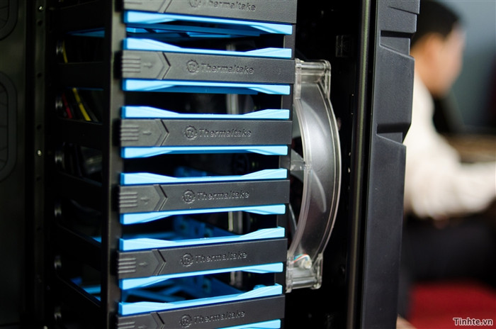 Quạt tản nhiệt cho 6 ổ cứng