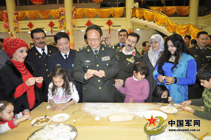 Học viên quân sự nước ngoài đón tết Âm tại Trung Quốc ảnh 3 Học viên quân sự nước ngoài đón tết Âm tại Trung Quốc ảnh 3