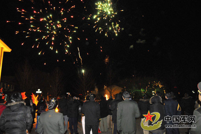 Học viên quân sự nước ngoài đón tết Âm tại Trung Quốc ảnh 19 Học viên quân sự nước ngoài đón tết Âm tại Trung Quốc ảnh 19