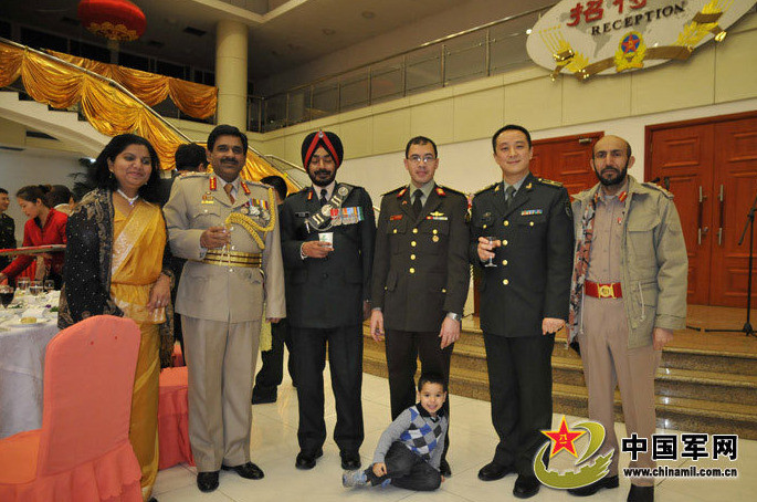 Học viên quân sự nước ngoài đón tết Âm tại Trung Quốc ảnh 11 Học viên quân sự nước ngoài đón tết Âm tại Trung Quốc ảnh 11