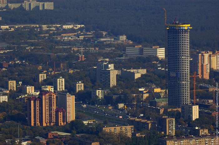 Tháp truyền hình Ostankino và quang cảnh bên dưới, bên trong, xung quanh. Tháp truyền hình Ostankino và quang cảnh bên dưới, bên trong, xung quanh.