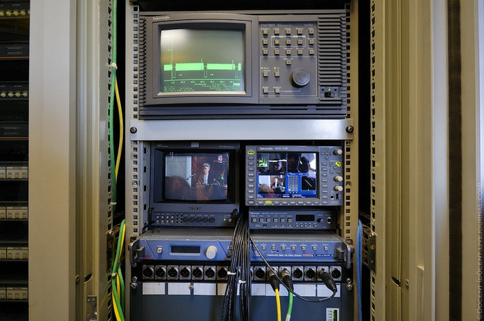 Tháp truyền hình Ostankino và quang cảnh bên dưới, bên trong, xung quanh. Tháp truyền hình Ostankino và quang cảnh bên dưới, bên trong, xung quanh.