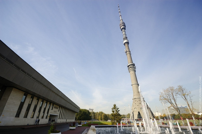 Tháp truyền hình Ostankino và quang cảnh bên dưới, bên trong, xung quanh. Tháp truyền hình Ostankino và quang cảnh bên dưới, bên trong, xung quanh.