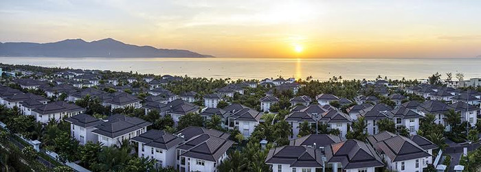 Nằm dọc bãi biển Mỹ An xinh đẹp, Premier Village Đà Nẵng Resort là điểm nhấn kiến trúc sang trọng với những thiết kế lịch lãm trong không gian thơ mộng, khung cảnh thiên nhiên thanh bình. Nằm dọc bãi biển Mỹ An xinh đẹp, Premier Village Đà Nẵng Resort là điểm nhấn kiến trúc sang trọng với những thiết kế lịch lãm trong không gian thơ mộng, khung cảnh thiên nhiên thanh bình.