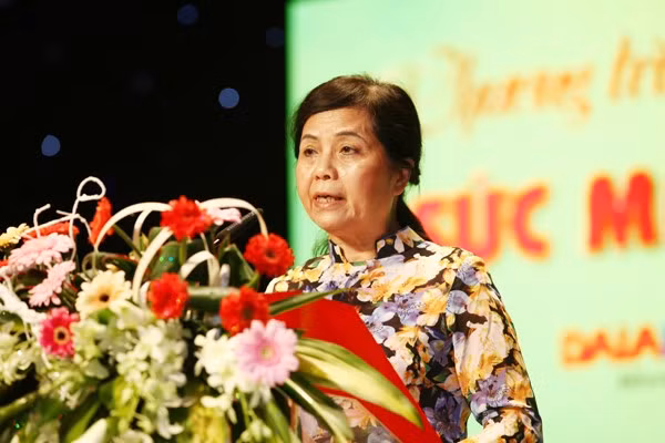 từ ngày 25/7/2015, bà Lê Thị Băng Tâm (hiện là thành viên độc lập HĐQT Vinamilk) giữ chức danh Chủ tịch HĐQT Vinamilk từ ngày 25/7/2015, bà Lê Thị Băng Tâm (hiện là thành viên độc lập HĐQT Vinamilk) giữ chức danh Chủ tịch HĐQT Vinamilk