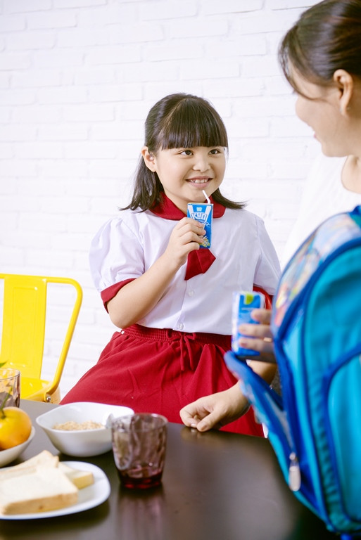 Sữa trắng Love’in Farm KUN có thành phần sữa tươi được lấy từ các nông trại đạt chuẩn. Sữa trắng Love’in Farm KUN có thành phần sữa tươi được lấy từ các nông trại đạt chuẩn.