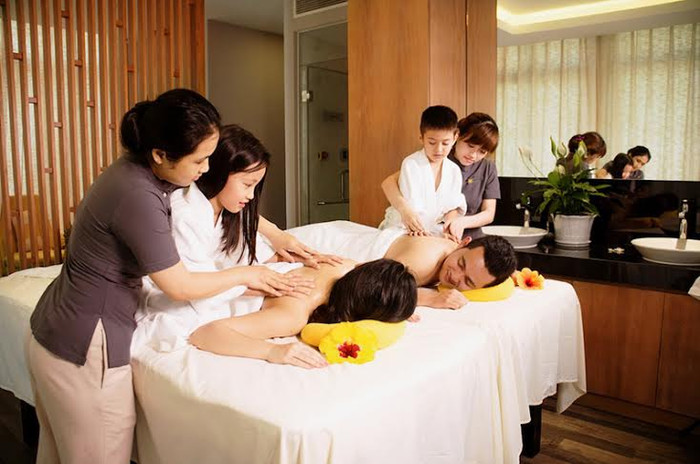 Được quản lý bởi Accor - tập đoàn quản lý khách sạn và resort hàng đầu thế giới, Premier Village Đà Nẵng Resort còn dành riêng cho bạn những đặc quyền sử dụng dịch vụ tiện ích cao cấp chuẩn 5 sao quốc tế. Được quản lý bởi Accor - tập đoàn quản lý khách sạn và resort hàng đầu thế giới, Premier Village Đà Nẵng Resort còn dành riêng cho bạn những đặc quyền sử dụng dịch vụ tiện ích cao cấp chuẩn 5 sao quốc tế.